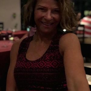 Meet your Posher, Lea